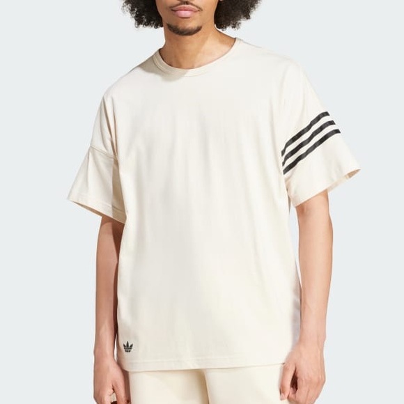 adidas Other - ADICOLOR Neuclassics Men’s Tee✨